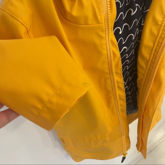 Cat and Jack yellow lined raincoat size 5T - Picture 5 of 8